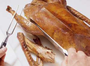 Gans tranchieren Step 2