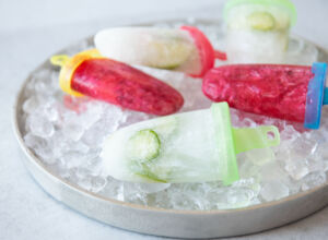Gin Tonic Eis klassisch und mit Himbeeren Gin Tonic Eis