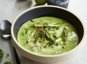 erbsen-spargel-suppe