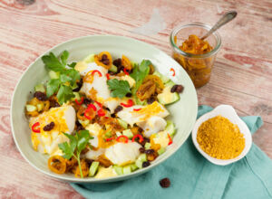 Fischfilet mit Cape Malay-Zwiebeln  und Curry-Mayonnaise