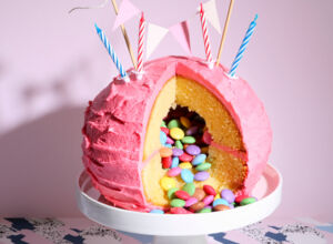 Torte mit Füllung Torte mit Füllung