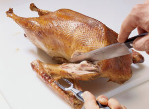 Gans tranchieren Step 1