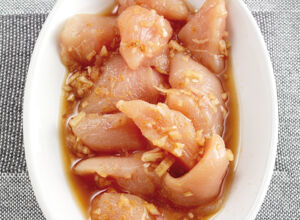 Hähnchenbrustfilet mit Weißwein-Soja-Marinade Hühnchen Soja-Weißwein-Marinade
