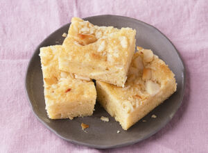 Blondies Blondes mit Macadamia