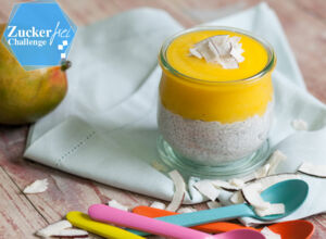 Pina Colada Chia Pudding Chia Pudding mit Mango und Ananas