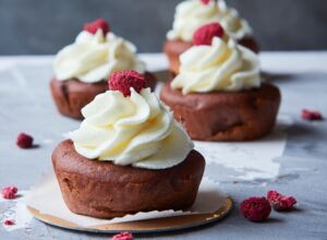 Zuckerreduzierte Red Velvet Cupcakes