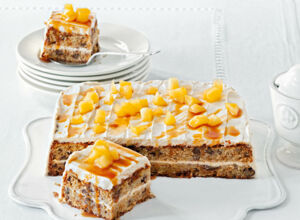 Apple-Pecan-Cake Apple-Pecan-Cake