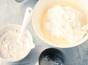 Grundrezept Biskuitmasse