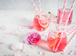 rosa Limonade selber machen rosa Limonade