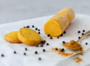 Kurkuma-Plätzchen von der Rolle kurkuma-kekse-rezept