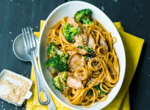 One Pot Pasta mit Brokkoli und Schweinefilet One Pot Pasta Brokkoli