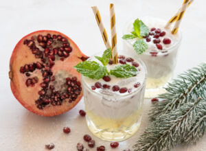 Weihnachtsmojito mit Granatapfel weihnachtsmojito