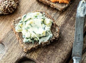 Vegane Kräuterbutter