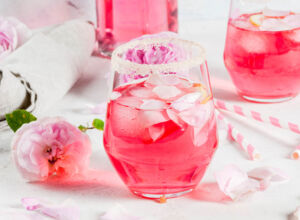 selbstgemachte pinke Limonade  Limonade selber machen