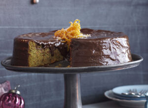 Möhrenkuchen mit Schokoguss