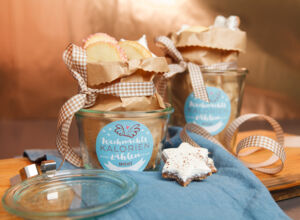 Plätzchen im Glas verpackt