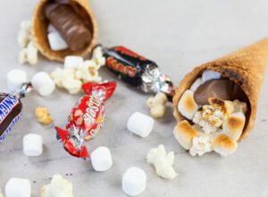 Campfire Cones gefüllte Waffelhörnchen vom Grill