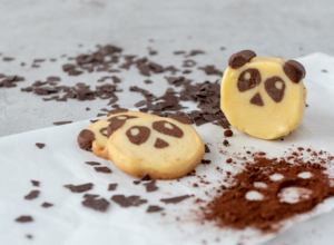 Schwarz-Weiß-Gebäck in Pandaform panda-kekse-rezept