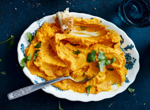 Rezept für Kürbis-Hummus Hummus mit Hokkaido und Koriander