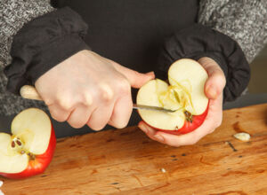 Äpfel entkernen