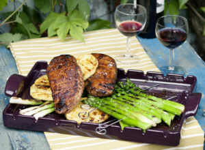 Gegrillte Entenbrust Gegrillte Entenbrust mit Ananas und Spargel