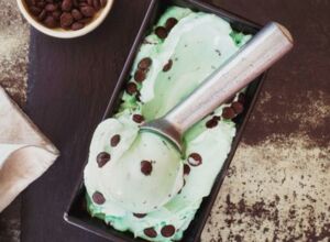 Eine schön erfrischende Abkühlung bringt euch dieses Eis. After Eight Eis, Eis, After Eight