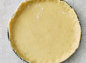 Boden in Tarteform legen Blind backen Step 1