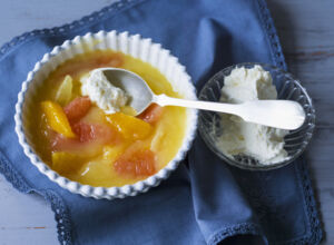 Zitrus-Grütze Grütze mit Zitrusfrüchten