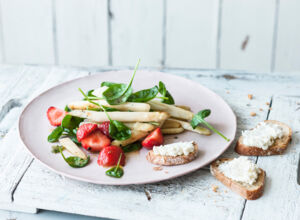 Erdbeer-Spargel-Salat erdbeer-spargel-salat