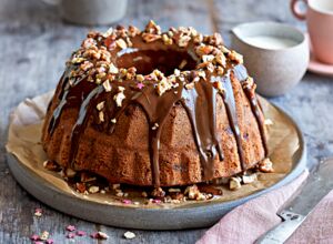 Rührkuchen mit Schokoladenguss