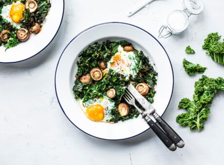 Grünkohl-Shakshuka mit Eiern