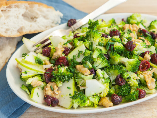 Rezept für Brokkolisalat | Kitchengirls