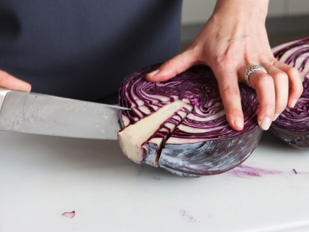 Strunk entfernen Rotkohl kochen
