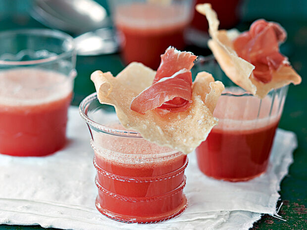 Wassermelonen-Suppe mit Gurke Melonensuppe