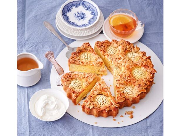 versunkener-apfelkuchen-mit-honig-knusper