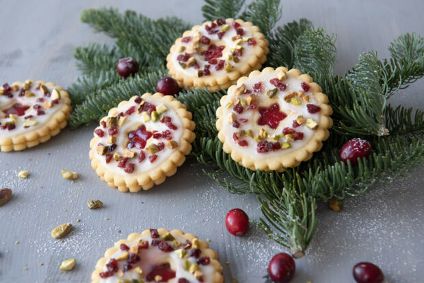 Adventskringel mit Cranberries und Pistazien cranberry-adventskringel