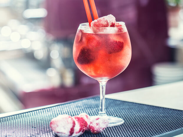 Drink mit gefrorenen Erdbeeren