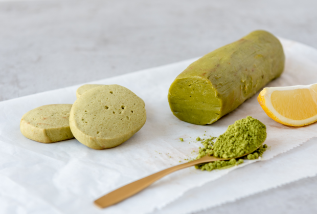 Matchakekse von der Rolle matcha-kekse-rezept