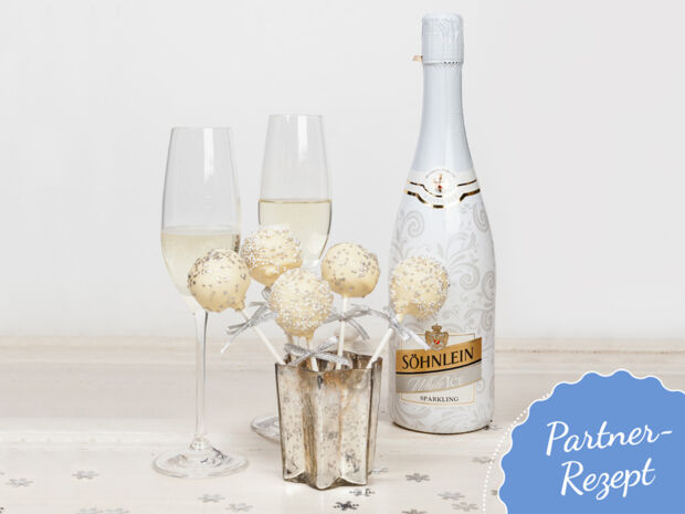 Rezept für Sparkling Cake Pops Cake Pops mit Frischkäse und Sekt