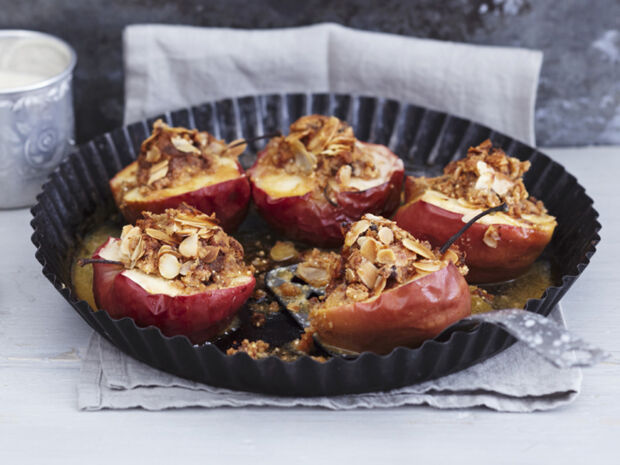 Bratapfel Bratapfel auf dem Blech