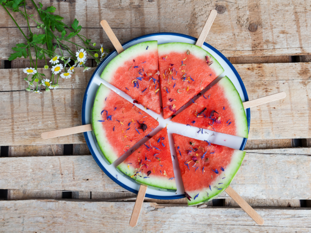 Wassermelone am Stiel wassermelone-am-stiel