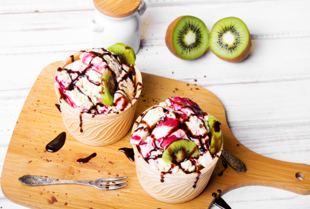 eisbecher-mit-toppings-kitchen-girls eisbecher-mit-toppings-kitchen-girls