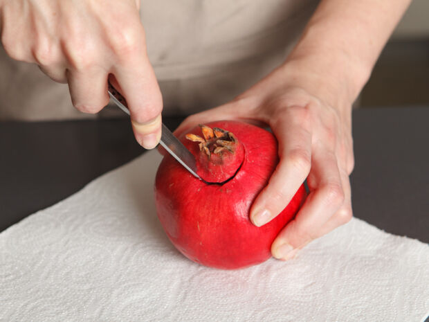 Granatapfel entkernen