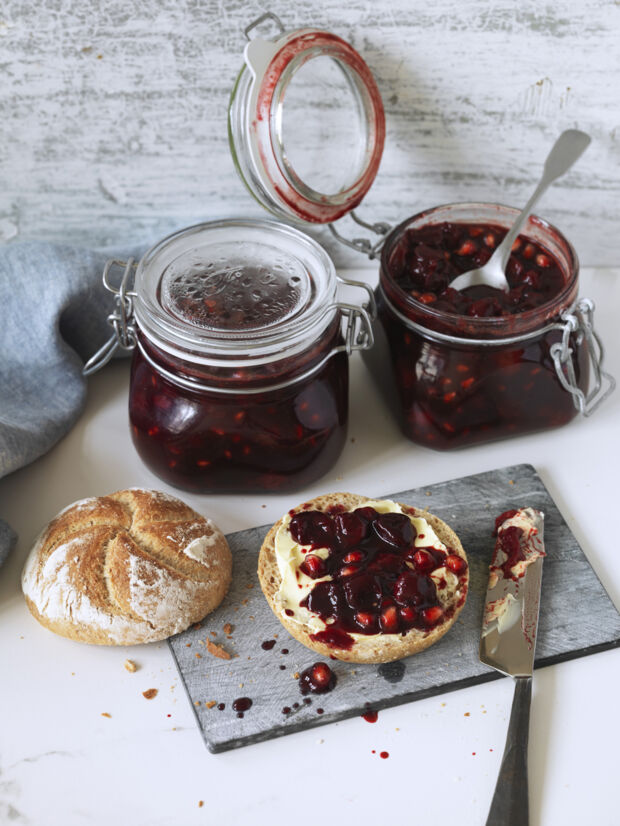 Vegane Kirsch-Lebkuchen-Marmelade vegane-kirsch-lebkuchen-marmelade