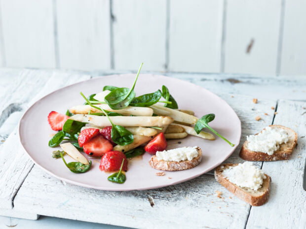 Erdbeer-Spargel-Salat erdbeer-spargel-salat