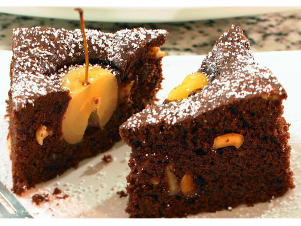 Erdnuss-Apfel-Brownies