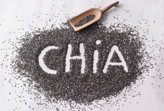 ´Schriftzug_Chia_aus_Chiasamen ´Schriftzug_Chia_aus_Chiasamen