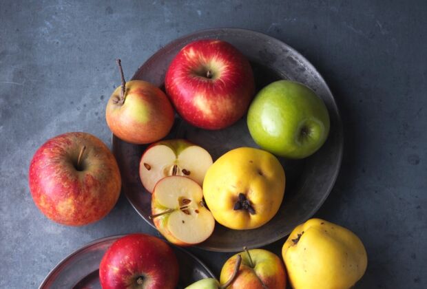 Seasons_11374655_HiRes_Stillleben_mit_Aepfeln_Birnen