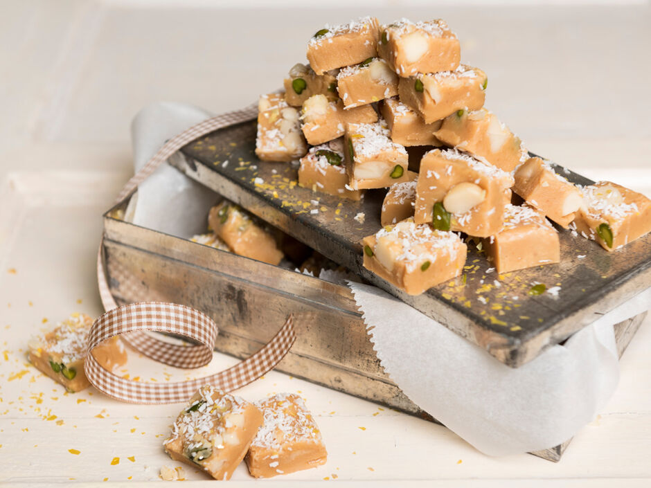 Fudge Rezept Mit Macadamia Und Kokos Kitchengirls fudge-rezept-mit-macadamia-und-kokos-kitchengirls