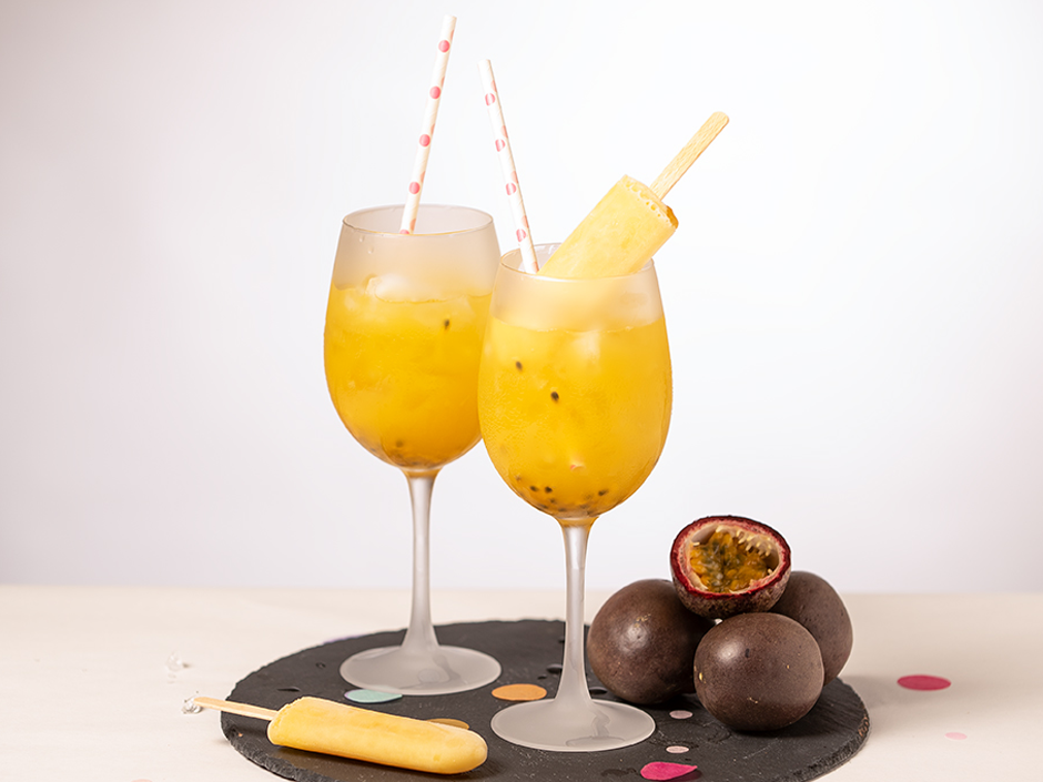 Fruchtiger Solero-Cocktail mit Wodka und Vanille | Kitchengirls Fruchtiger Solero-Cocktail mit Wodka und Vanille | Kitchengirls